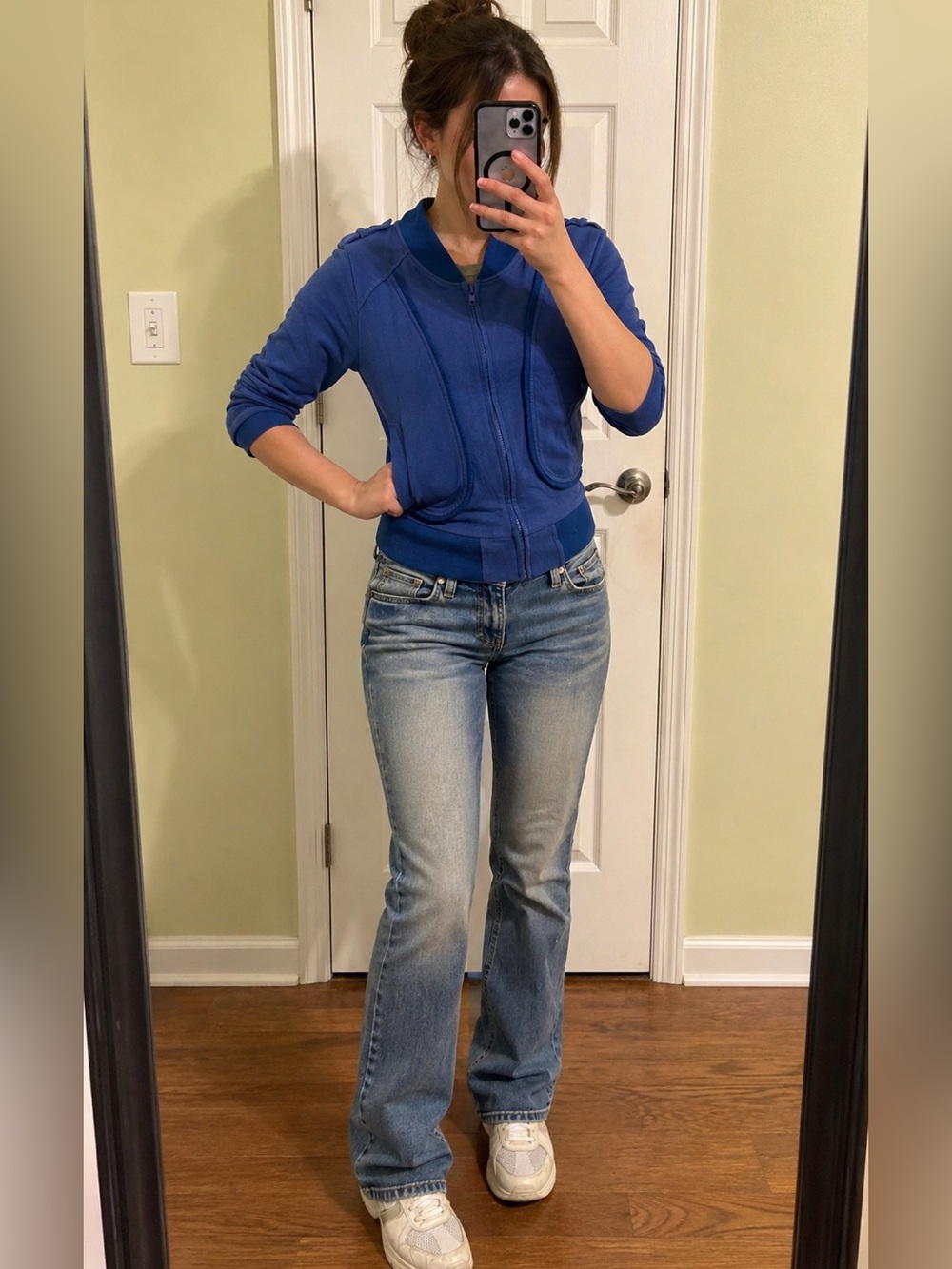Blue short sleeve sweatshirt zip up